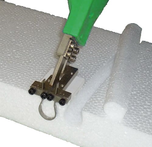 Małe sanki do cięcia kanałów w styropianie pod rury, ogrzewanie podłogowe